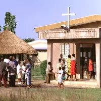 Côte d'Ivoire, missionnaires dans les villages ruraux (2000) ©Pierre TRICHET/CIRIC