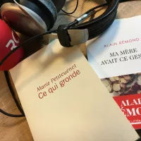 "Ma mère avait ce geste" d'Alain Rémond et "Ce qui gronde" de Marie Petitcuéno.