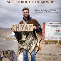 Couverture du livre  « Journal d’un autostoppeur sur les routes du Monde » , Jérémie Fischer - © Des racines à la page - Facebook