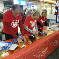 Les stands pour les fêtes d'Handicap International - Facebook Handicap International Nice