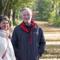 Elsa Josse, élue de la commune en charge des questions environnementales à Beaupréau-en-Mauges et Bernard Chevalier, président du Grahl, le Groupe de Recherches et d’Archivage en Histoire Locale © RCF Anjou