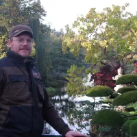 © RCF Anjou - Benoit Pasquereau, l’un des 5 jardiniers en charge de l’entretien du parc oriental de Maulévrier