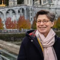 Ce jeudi 18 novembre à Lourdes, Sœur Véronique Margron a été réélue présidente de la Conférence des religieux et religieuses de France (Corref) - Crédits : Sanctuaire de Lourdes / Frédéric LACAZE/CIRIC