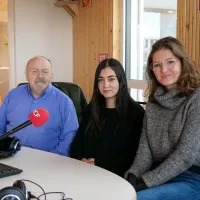 de gauche à droite : Jean-Pierre Bouhier, Sihem Irouche, Jade de Magneval - © RCF Lyon