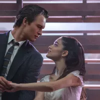 © Walt Disney Studios. Ansel Elgort et Rachel Zegler dans "West Side story" (2021).