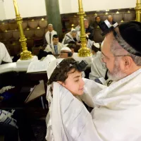 Célébration d'une bar-mitzvah à Paris, en 2017 ©Benjamin BARDA/CIRIC