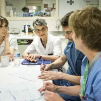 Le Docteur Marie-Sylvie Richard (au centre), médecin en soins palliatifs à la maison médicale Jeanne-Garnier, Paris, le 13/11/2018 - Crédit : Corinne SIMON/CIRIC