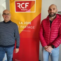 Jean-Michel Faure, adjoint en charge de la petite enfance et Benoit Richard, directeur des services d'éducation, du sport et de la vie associative du Poinçonnet. © RCF - Hugo Sastre.