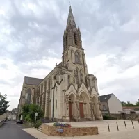 La mairie de Beaupréau-en-Mauges souhaite déplacer la médiathèque et l'école de musique dans l'église Saint-Martin. ©Capture d'écran Google Street View