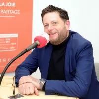 Pierre Guille, dans les studios de Dialogue RCF. Crédit Robert Poulain