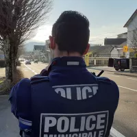 La police municipale de Lons-le-Saunier est désormais équipée pour contrôler la vitesse des automobilistes ©RCF Jura - Janvier 2022