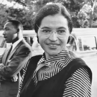 Rosa Parks en 1955 avec Martin Luther King © National Archives and Records Administration Records of the U.S. Information Agency Record Group 306