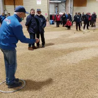 Jeudi 17 février 2022, 200 triplettes ont disputé le concours départemental de pétanque à La Meilleraie à Cholet. ©RCF Anjou