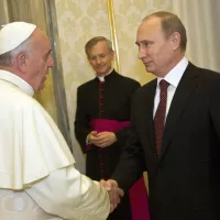 Le pape François et Vladimir Poutine au Vatican en 2013 - POOL CPP CIRIC