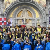 Une partie des pèlerins de Haute-Savoie au pèlerinage diocésain 2022 à Lourdes