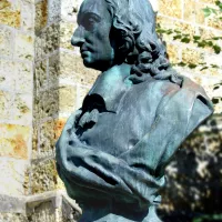 Buste de Blaise Pascal à l'abbaye Port-Royal des Champs (Yvelines) ©P.RAZZO/CIRIC