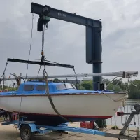 Restauré par des patients du Cesame, le Daphérod a été mis à l'eau mardi 3 mai 2022 à Angers. ©RCF Anjou