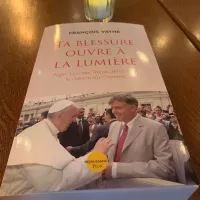 Ta blessure ouvre à la lumière