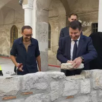 Le maire de Nice, Christian Estrosi, et le groupe hôtelier Perseus lancent officiellement le chantier de reconversion de l'ancien couvent. Photo RCF