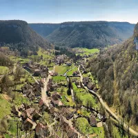 Le village de Baume les Messieurs dans sa reculée © Par JGS25