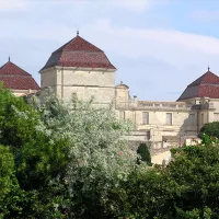 Wikimedia Commons - Château de Castries