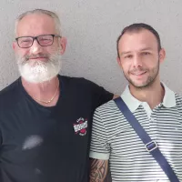 Tino Ory (à droite) et Karel Yvon (Pdt du Boxing Club Angers Saint-Aubin) © RCF Anjou