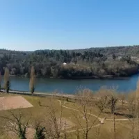 Le château Corbin offre une vue sur la Moselle.