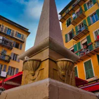 Une fontaine de Nice - Photo by Yoann Houareau on Unsplash