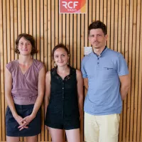 de gauche à droite : Marie Delorme, Laura Gillard et Hadrien Santos Da Silva - © RCF Lyon