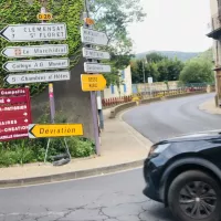 Fin des travaux en vue sur la RD996, le long de la Couze Chambon.