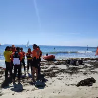 Les nageurs sauveteurs de la SNSM en formation sur une plage du Morbihan au printemps dernier