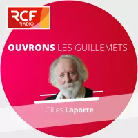 Gilles Laporte anime l'émission Ouvrons les guillemets sur RCF Lorraine Nancy. 