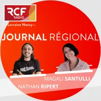 Magali Santulli, aidée de Nathan Ripert, vous propose le journal régional chaque matin sur RCF Lorraine Nancy.
