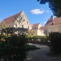 Les trosièmes rencontres de Bourges ont eu lieu à l'abbaye de Noirlac © RCF - Guillaume Martin-Deguéret.