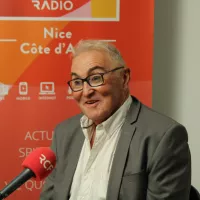 Auguste Verola dans le studio de Nice - Photo RCF 