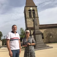 Cédric Dauduit, conseiller départemental, et la maire Elisabeth Brussat