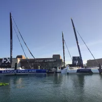 2 maxi trimarans avant le départ © RCF