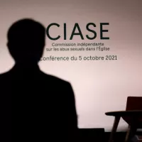 5 octobre 2021, la CIASE publie son rapport ©AFP