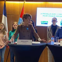 Adeline HAZAN présidente d'Unicef France et Rachel ZIROVNIK vice présidente à la jeunesse du Département 