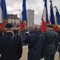 L'hommage s'est tenu lundi matin à Tours. ©Lilian Ripert