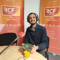 Guillaume Willm dans les studios de RCF Nice Côte d'Azur