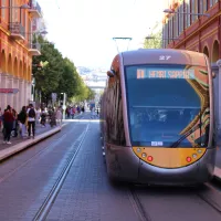 Arrêt de tram Masséna - Nice - RCF Nice Côte d'Azur 