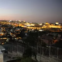 Jérusalem entre ténèbres et lumières B Bardet