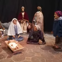 crèche en cire de la chapelle Ste Madeleine Bourg