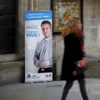 Affiche de campagne pour le denier du culte à Narbonne, le 28/02/2019 ©Léo Pierre / Hans Lucas