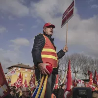 Manifestations et grèves contre la reforme des retraites a Carcassonne le 17 décembre 2019 lors de la première tentative de réforme des retraites par Emmanuel Macron / Photographie : Idriss Bigou-Gilles by HansLucas