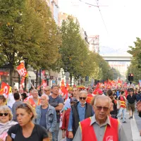 Un cortège sur l'avenue Jean-Médecin - Photo RCF 