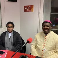 Soeur Marjorie et mgr Djitangar