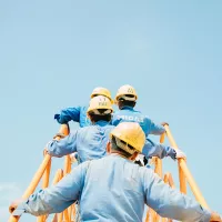 On a longtemps considéré, durant la période moderne (du XVe siècle à la moitié du XXe siècle) que le travail était "un des moyens pour l’homme de construire un monde nouveau" ©Unsplash