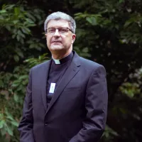 Mgr Éric de Moulins-Beaufort régissait au décès de Benoît XVI dans La Matinale RCF ©Solene Artaud / Hans Lucas